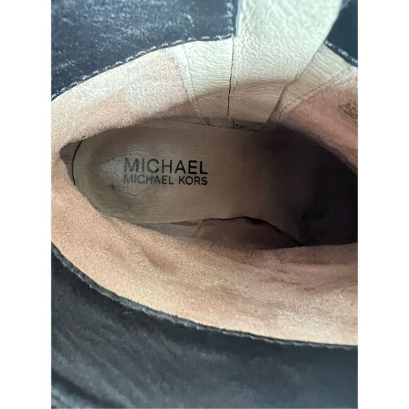 MK Bootie  - Picture 5 of 9